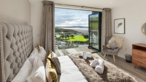 2 Woolacombe West - Luxury Apartment at Byron Woolacombe, only 4 minute walk to Woolacombe Beach!